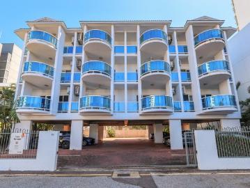 1 Bedroom partly furnished CBD apartment