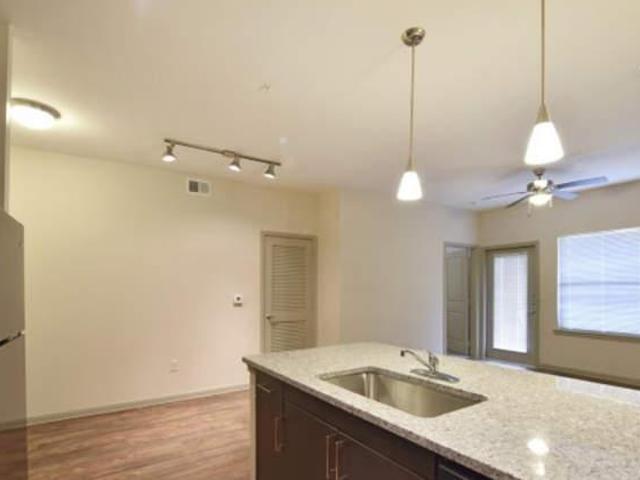 1 bedroom, Pearland TX 77581 105952396