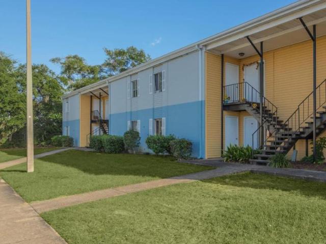 1 bedroom, Pensacola FL 32507 106216784