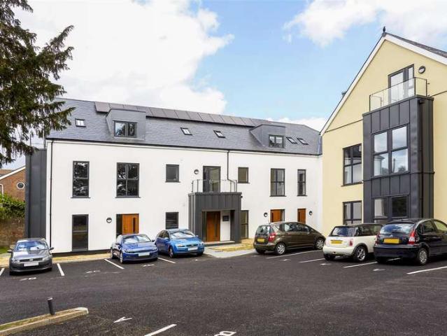 1 Bedroom Penthouse Flat