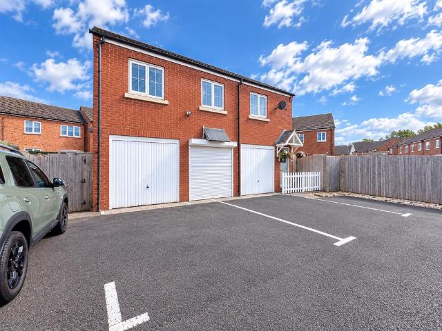 1 bedroom detached house for sale