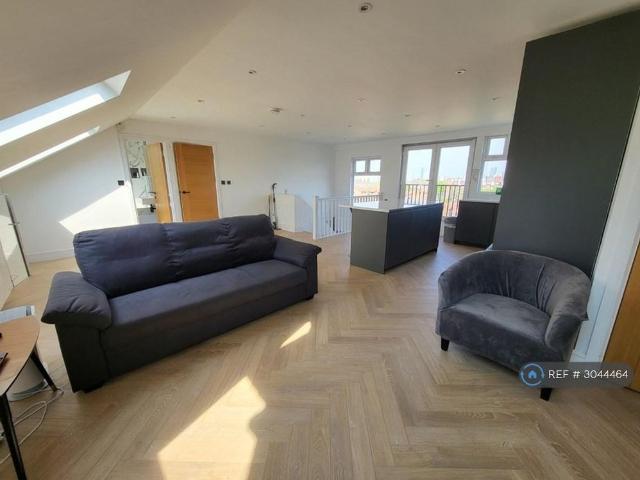 1 bedroom penthouse to rent
