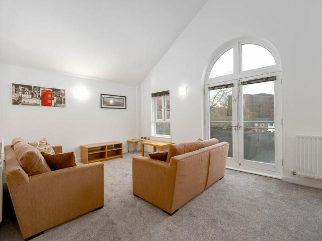 1 bedroom penthouse to rent