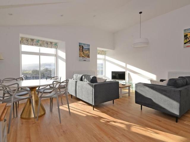 1 bedroom penthouse to rent