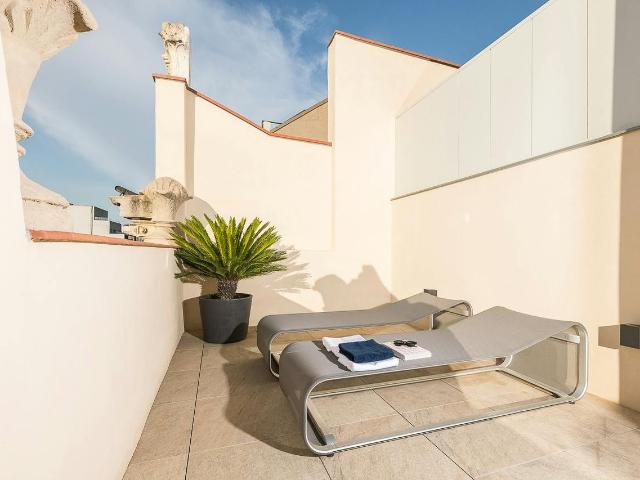 1 Bedroom Penthouse with Terrace in Eixample, Barcelona Amsterdam Apartments for Rent