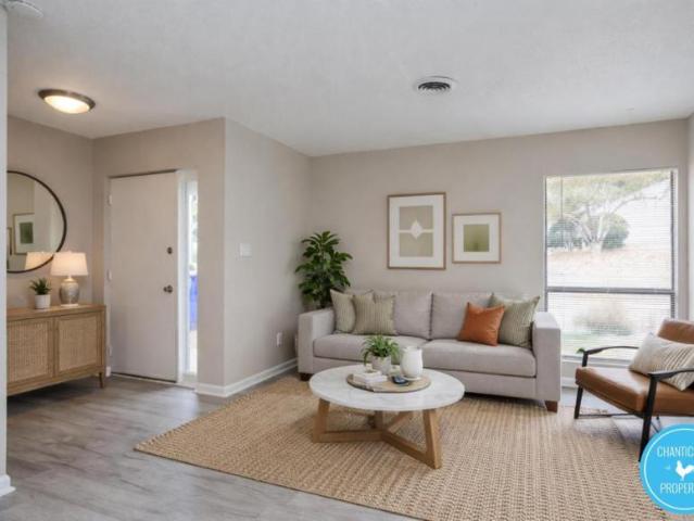 1 bedroom, Pittsboro NC 27312 105920921