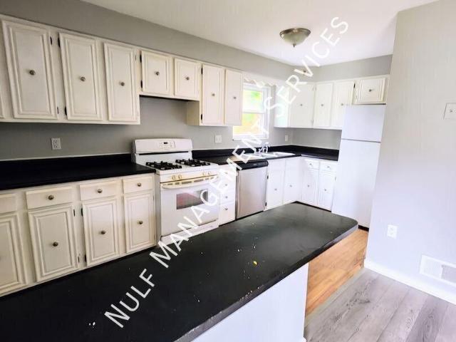 1 bedroom, Pittsburgh PA 15210 LS105431091