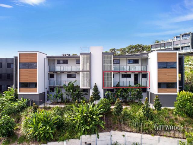 1 bedroom plus multi purpose room in stunning parkridge