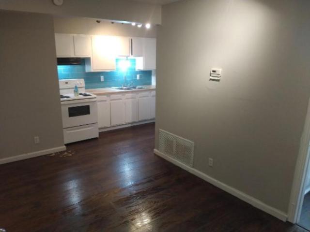1 bedroom, Pleasanton TX 78064 105919723