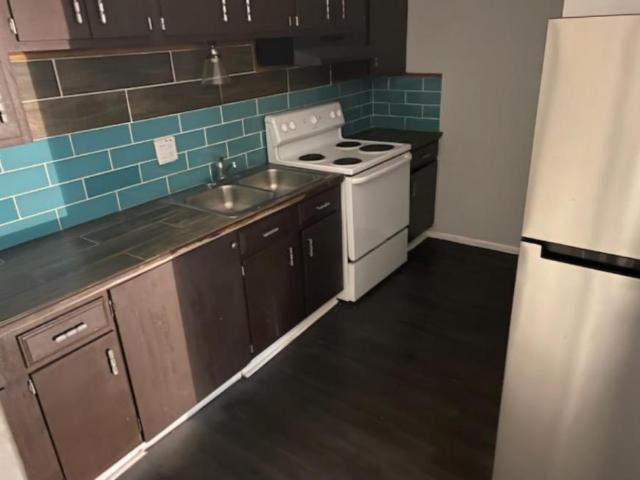 1 bedroom, Pleasanton TX 78064 105919724