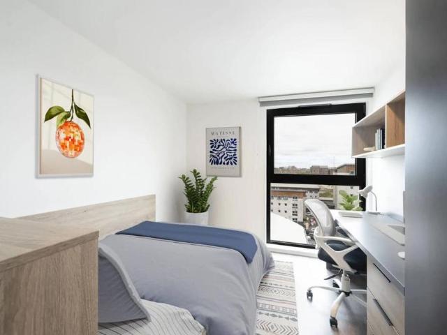 1 bedroom private hall to rent