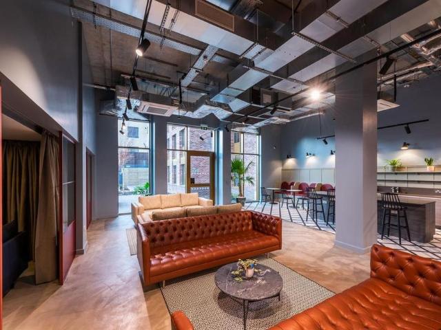 1 bedroom private hall to rent