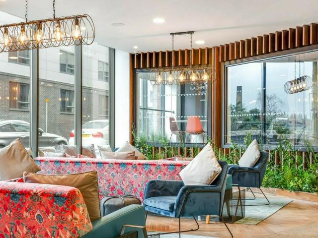 1 bedroom private hall to rent