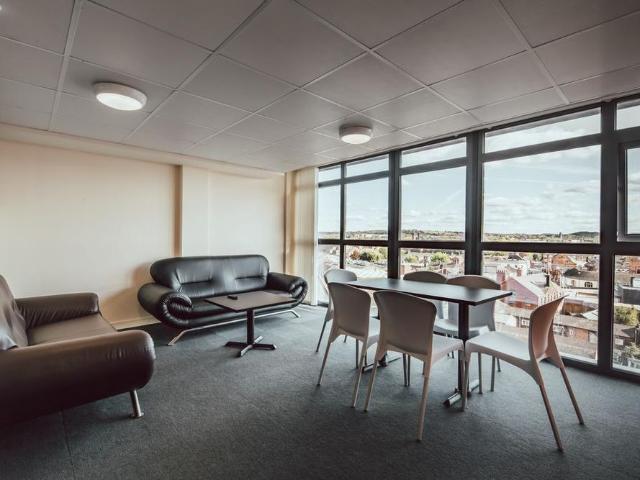 1 bedroom private hall to rent