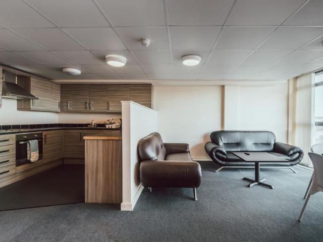 1 bedroom private hall to rent