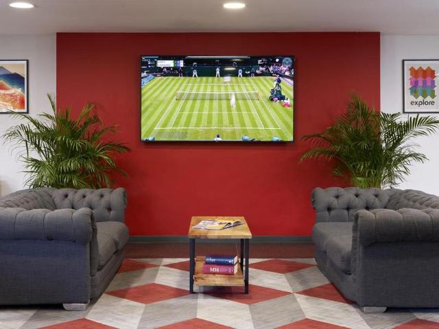 1 bedroom private hall to rent