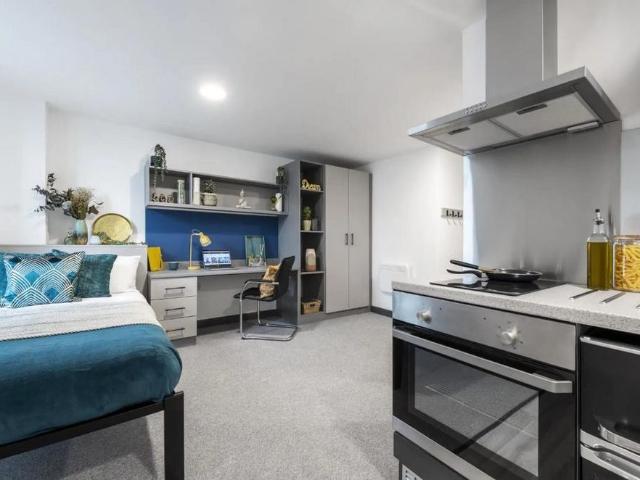 1 bedroom private hall to rent