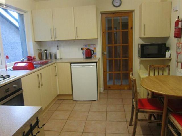 1 Bedroom Private Hall To Rent In Bertha Street, Pontypridd, CF37