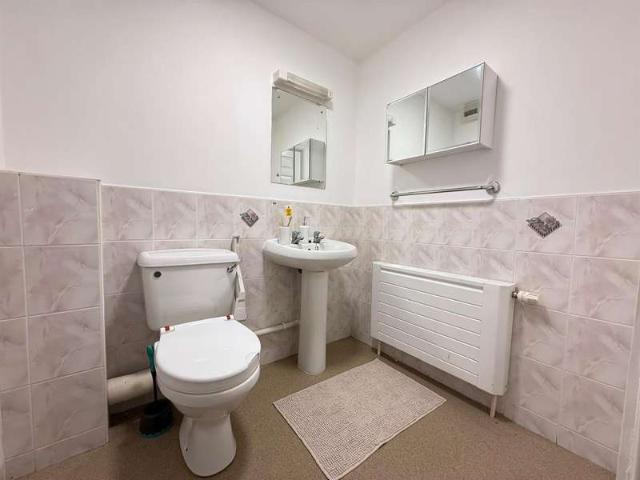 1 Bedroom Flat