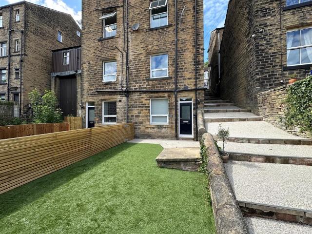 1 Bedroom Property For Rent Halifax Road Ripponden, Sowerby Bridge
