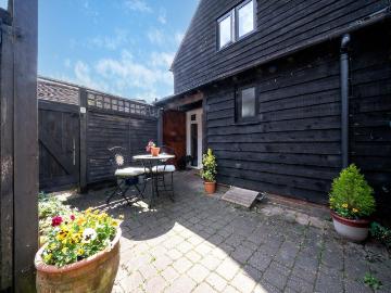 1 bedroom property for sale