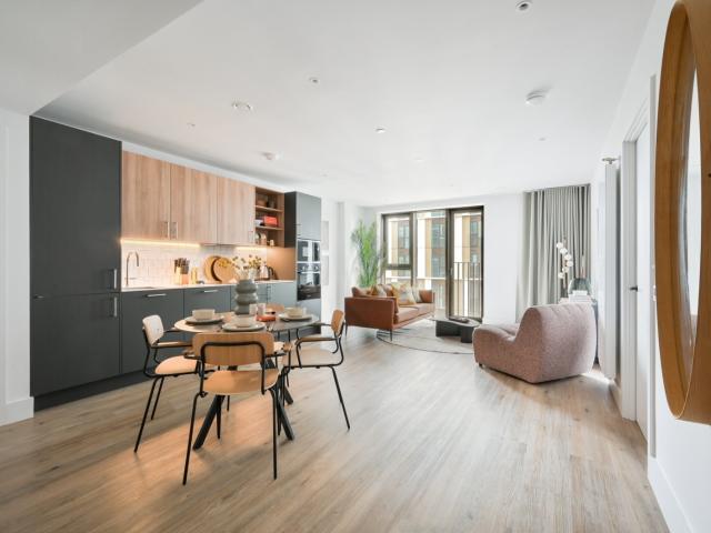 1 bedroom property in Charter Street, Canary Wharf, E22 £2,914 pcm | Chestertons