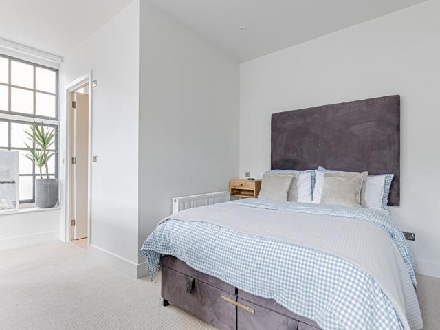 1 bedroom property in Arlington Avenue, Islington, London, N1 £2,750 pcm | Chestertons