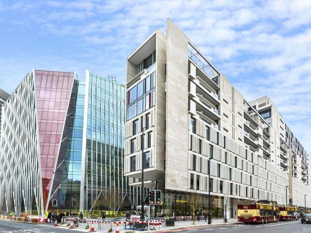 1 bedroom property in Buckingham Palace Road, London, SW1W £4,750 pcm | Chestertons