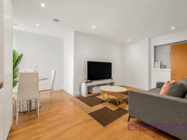 1 bedroom property in Greens End, London, SE18 £1,600 pcm | Chestertons
