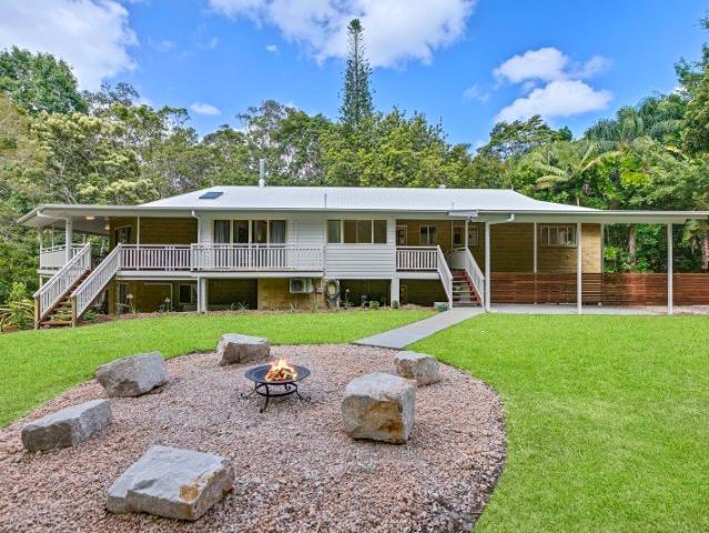 1 bedroom property in lush residential setting