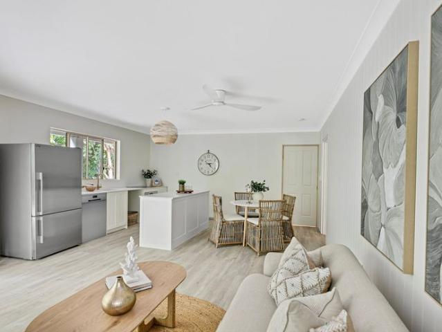1 bedroom property in lush residential setting