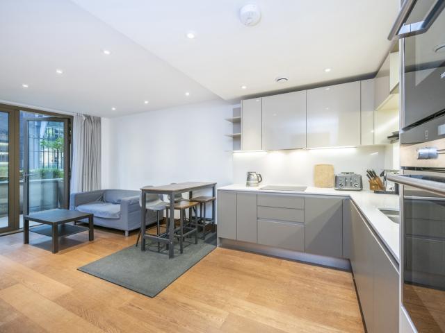 1 bedroom property in St. Dunstans House, 133 137 Fetter Lane, London, EC4A £3,033 pcm | Chestertons