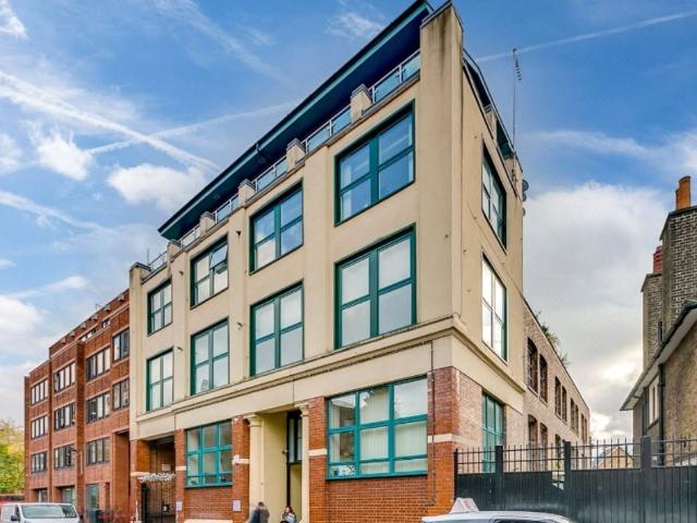 1 bedroom property in Transenna Works, 1 Laycock Street, Islington, London, N1 £2,500 pcm | Chestertons