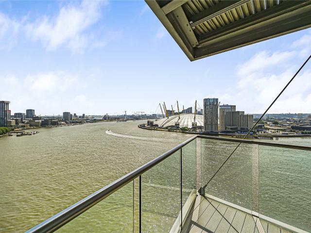 1 bedroom property to let in New Providence Wharf, 1 Fairmont Avenue, E14 £2,200 pcm