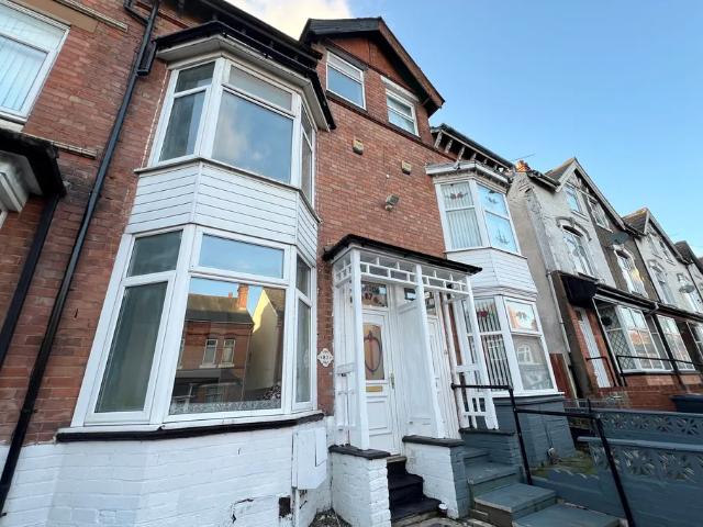 1 bedroom property to let in Other Road, Redditch £625 pcm