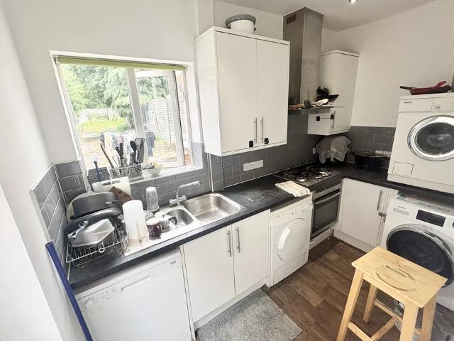 1 bedroom property to let in Owen Road, Wolverhampton £250 pcm