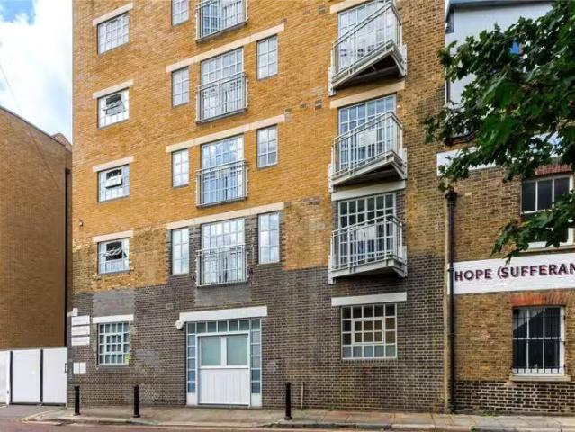 1 bedroom property to let in Bombay Court, Bombay Wharf, Rothe.