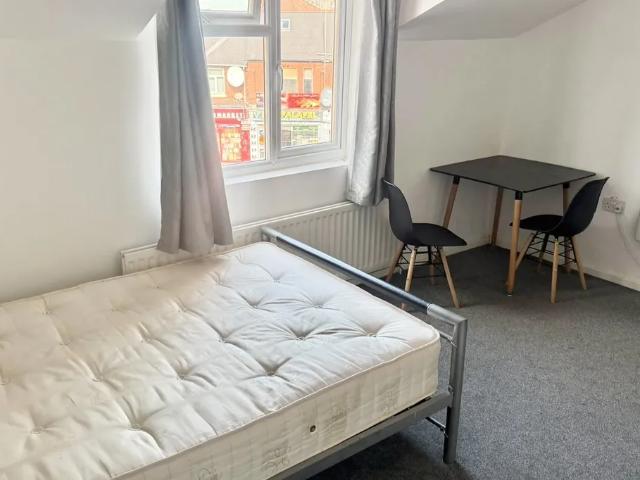 1 bedroom property to let in City Road, Edgbaston £700 pcm
