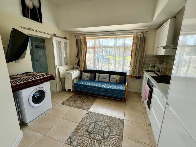 1 bedroom property to let in Clover Road £850 pcm