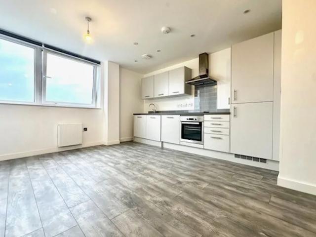 1 bedroom property to let in Equipoint, 1506 Coventry Road B25 £875 pcm