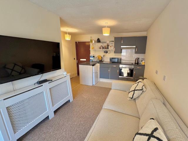 1 bedroom property to let in Glencoyne Court, Southmead £950 pcm