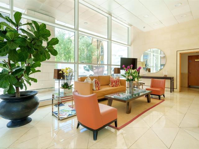 1 bedroom property to let in Grosvenor Road, The Panoramic, Westminster, London, SW1V £1,150 pw