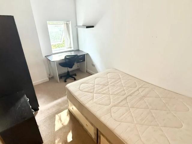 1 bedroom property to let in Heeley Road, B29 £550 pcm