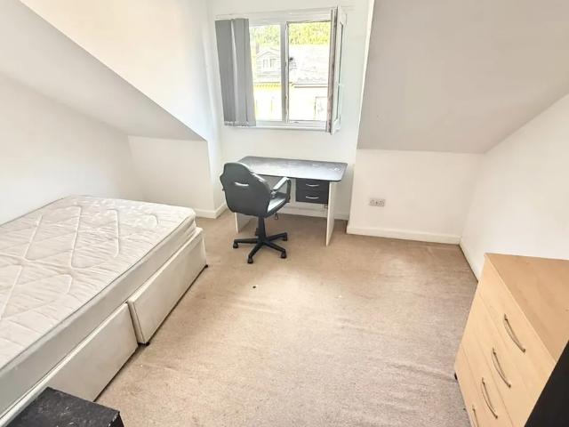1 bedroom property to let in Heeley Road, B29 £550 pcm