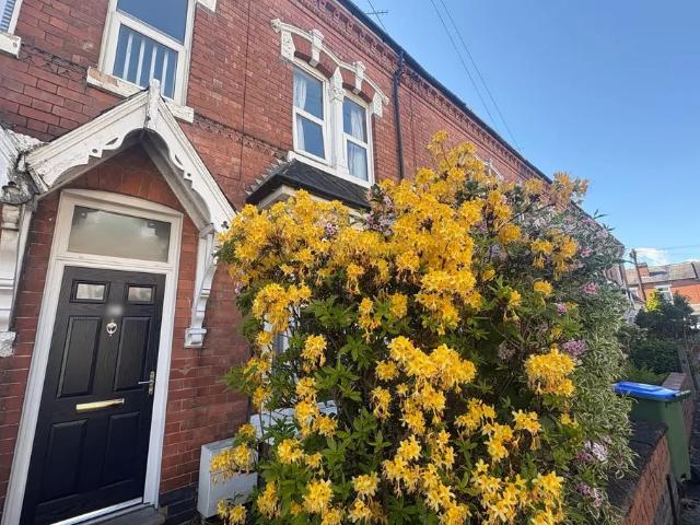 1 bedroom property to let in Herbert Road, Bearwood, B67 £550 pcm