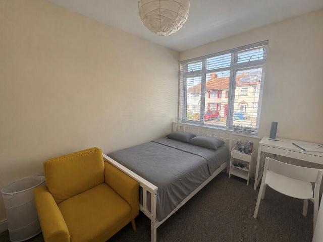 1 bedroom property to let in Kingshomle Road, Southmead £800 pcm