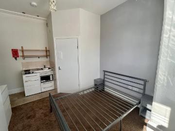 1 bedroom property to let in Lansdowne Road, Erdington, B24 £650 pcm