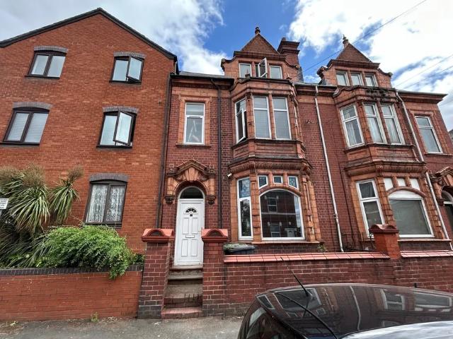 1 bedroom property to let in Lea Street, Kidderminster, Worcestershire £800 pcm