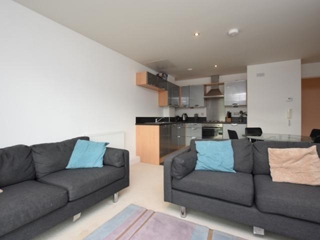 1 bedroom property to let in Porter Brook View, 3 Pomona Street, S11 8JG £850 pcm