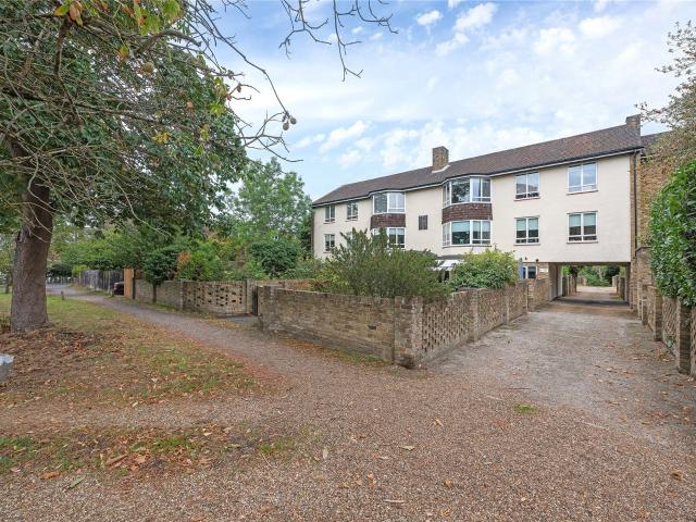 1 bedroom property to let in St. Pauls Cray Road, Chislehurst, BR7 £1,750 pcm